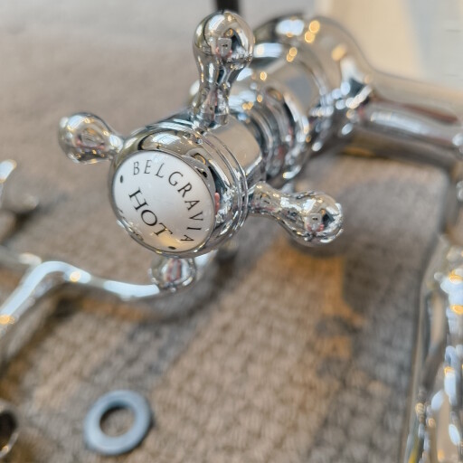Crosswater-belgravia-bath-shower-mixer-tap-chrome-BL422DC-7.jpg