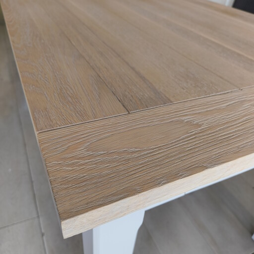 Neptune-moreton-dining -table-oak-clearance1.jpg