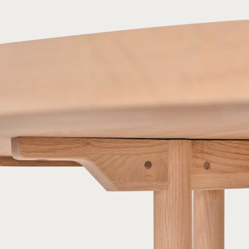 Neptune-Battersea-6-Seater-Round-Dining-Table-Natural-Oak-4.jpg